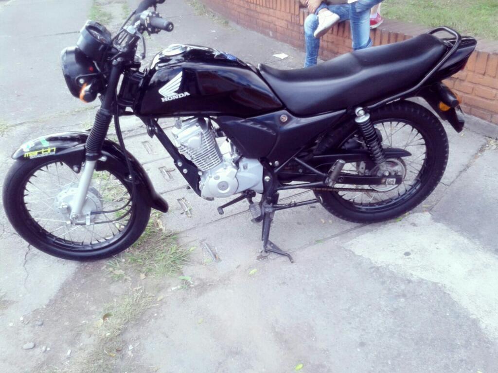 Vendo Moto Cb1