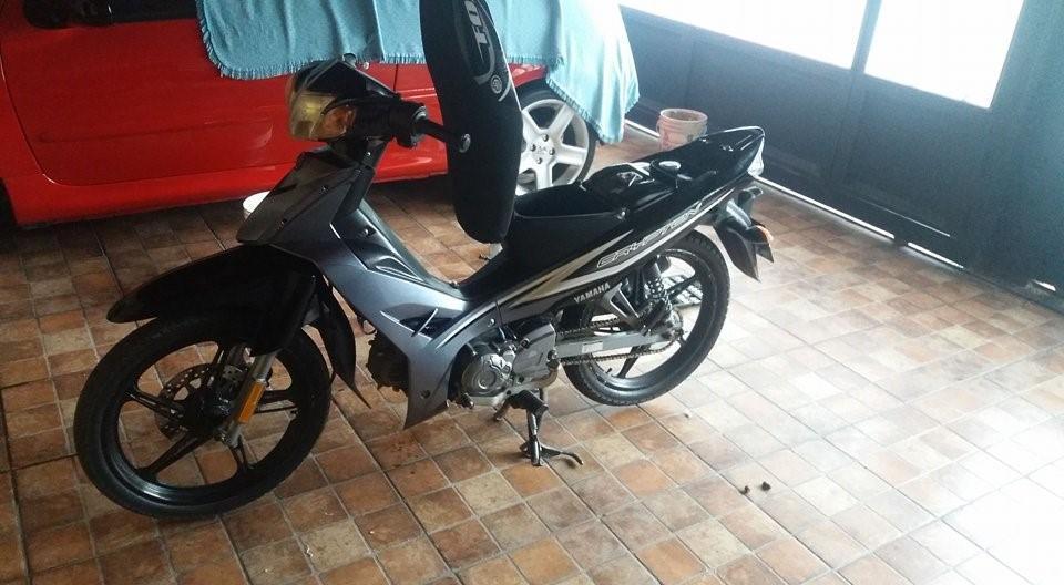 Vendo o permuto Yamaha Crypton 2013