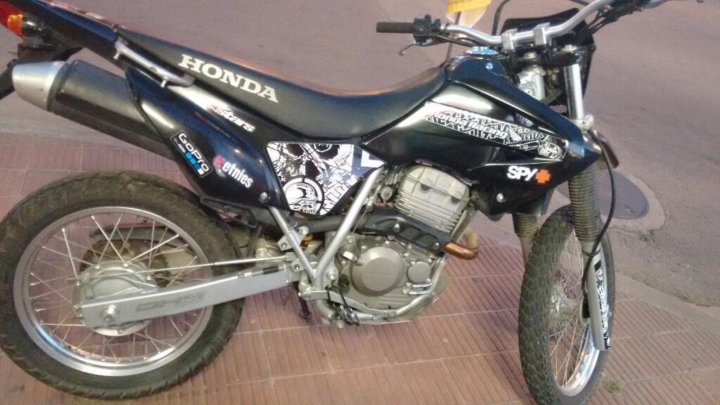 Vendo Honda Tornado Modelo 2013