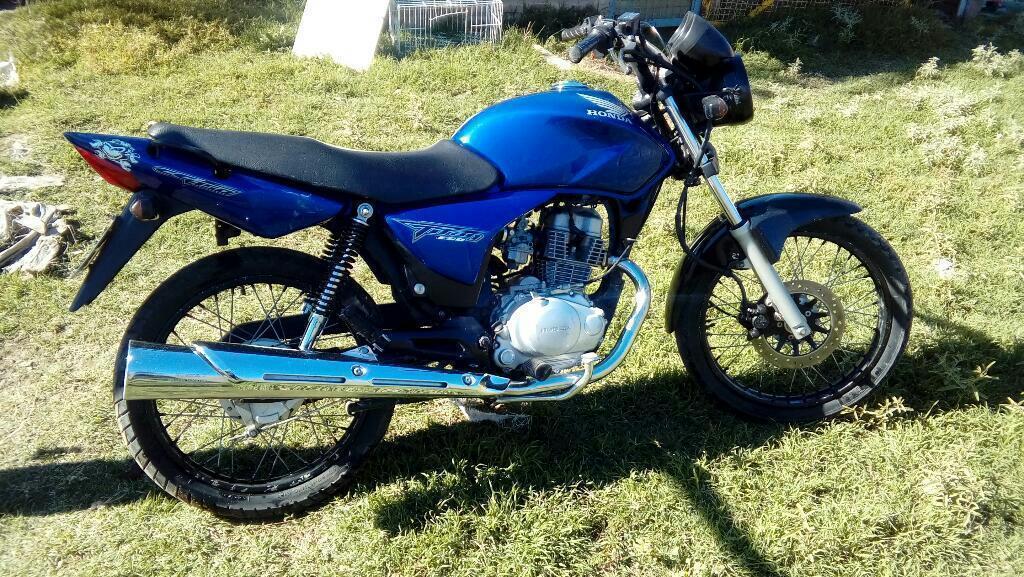 Vendo O Permuto Cg 150. 2013