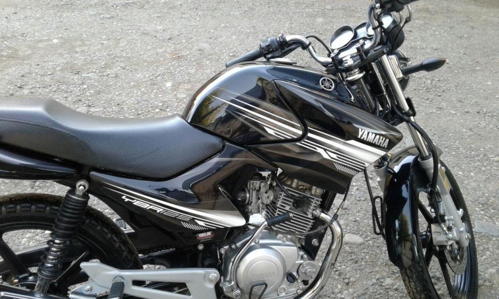 Yamaha Ybr 2014 1600km como nueva papeles al dia soy el titular... neg