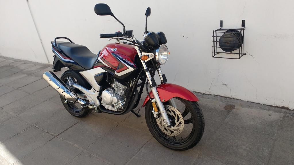 YAMAHA YBR 250 mod 2014