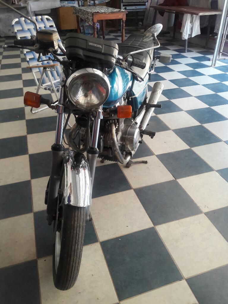 Vendo Honda Cb 400n, Titular