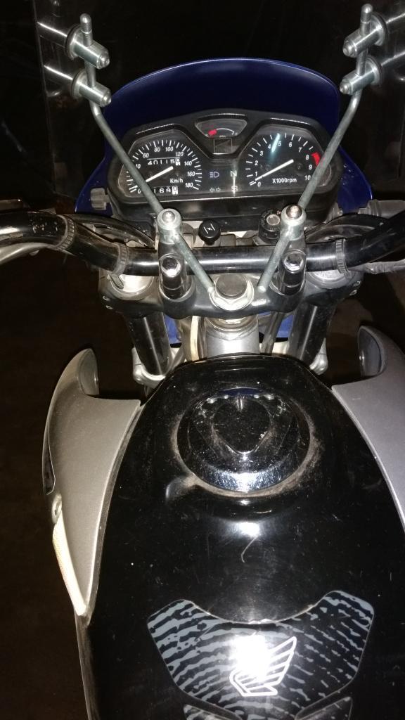 Vendo Honda Falcon 400 Año 2005