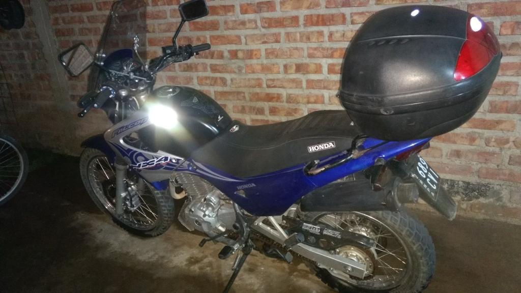 Vendo Honda Falcon 400 Año 2005