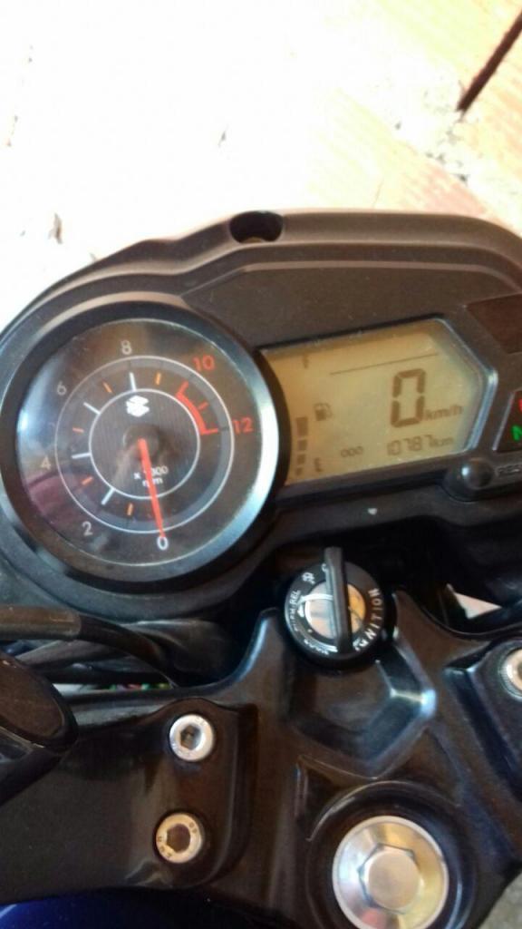 Bajaj Rouser 135cc (negociable-acepto moto como parte de pago)