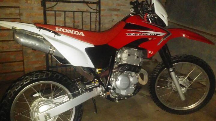 VENDO HONDA TORNADO 2014