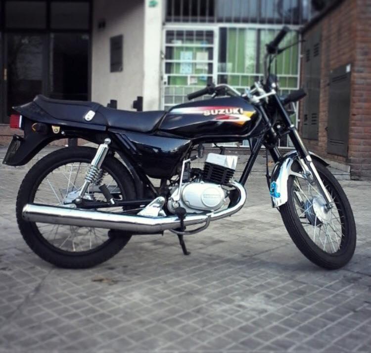 SUZUKI AX 100 IMPECABLE