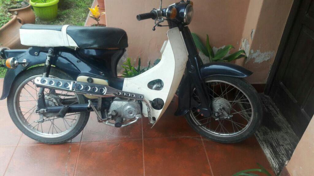 Moto Honda C90
