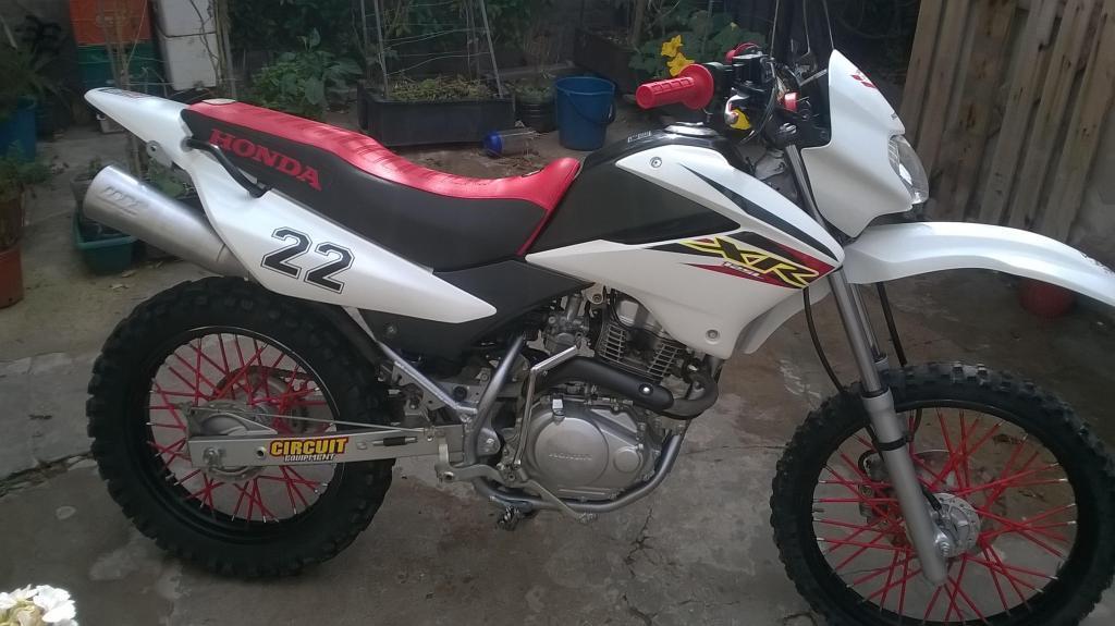 Vendo o permuto mayor valor Xr 125