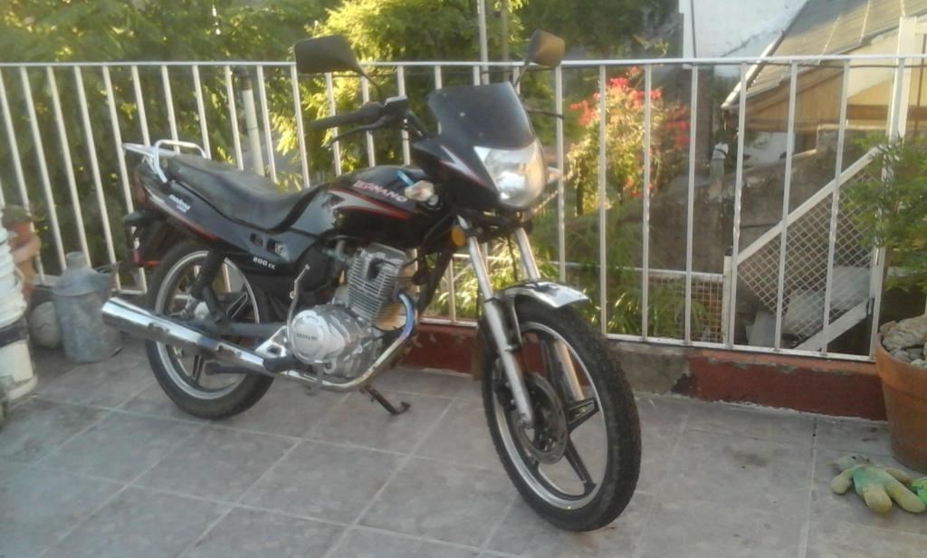 Vendo Liquido Moto Legnano 200ccs modelo 2016 $18000