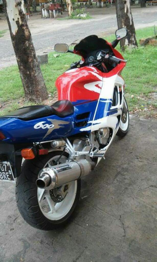 Vendo Cbr 600 F3 Super Sport Impecable