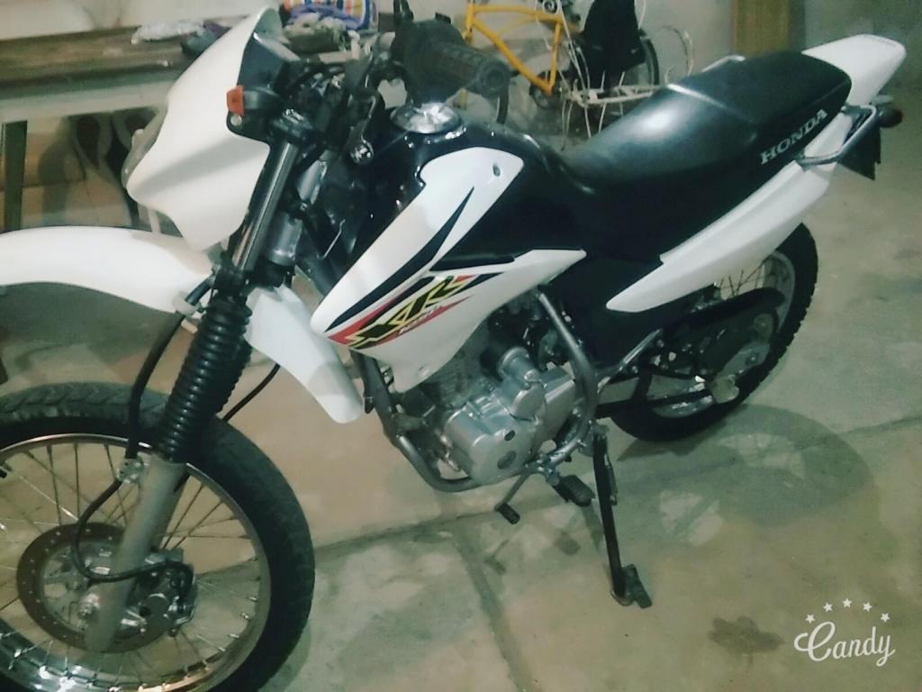 Vendo honda xr125 mod2012