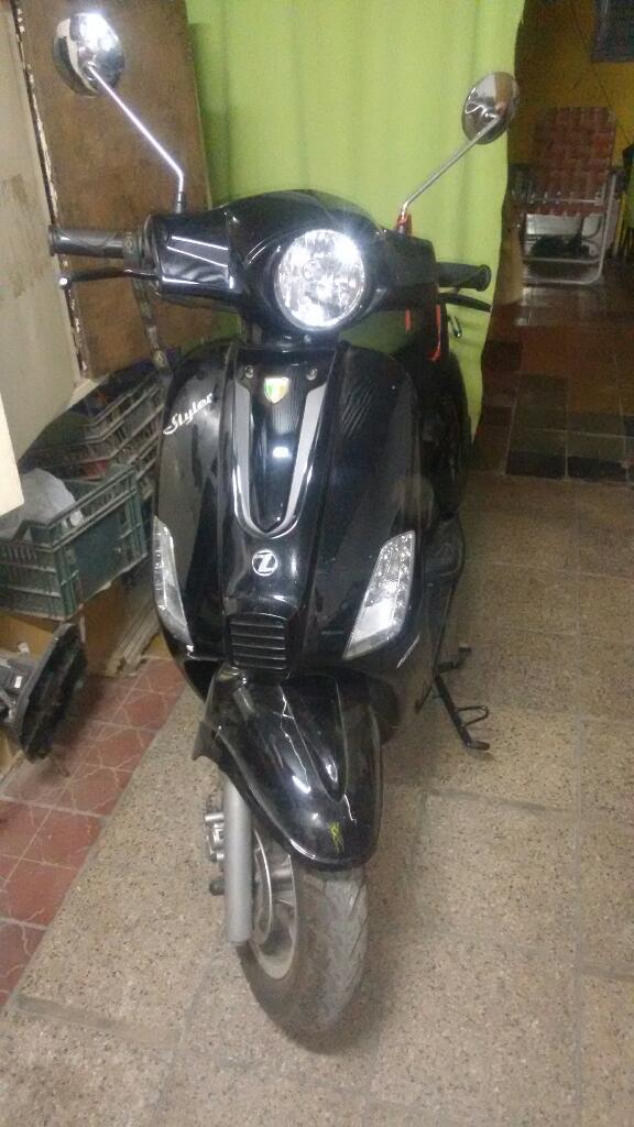 Vendo Zanella Stayler 2014. con Baul