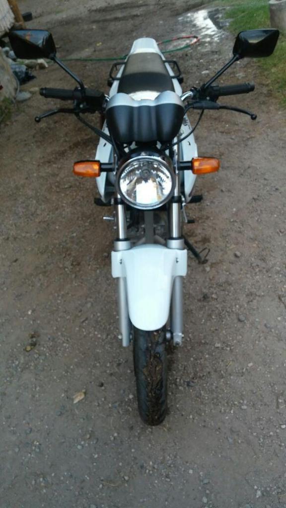 HONDA TWISTER 250cc 2013 CON 8500 KILOMETROS