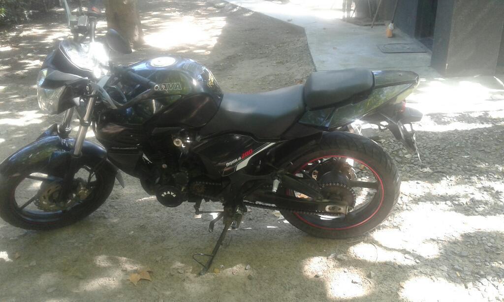 Vendo Moto Brava 200cc Pista