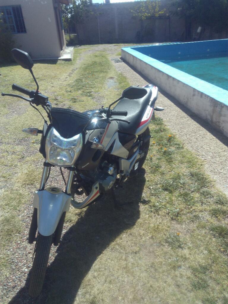 Vendo Moto Zanella R X 200 . 23000 Pesos