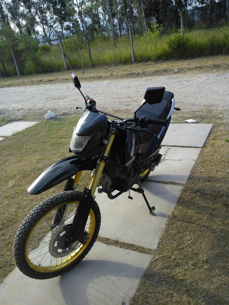 skua 250 cc FULL