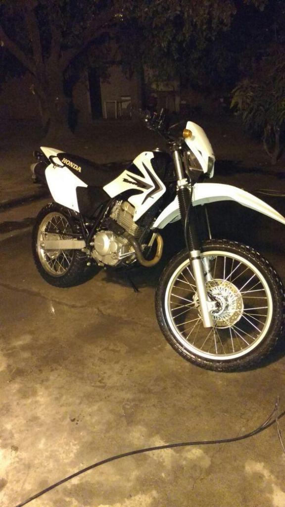 vendo honda tornado modelo 2014 impecable