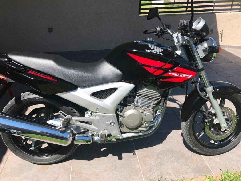 VENDO HONDA TWISTER 250