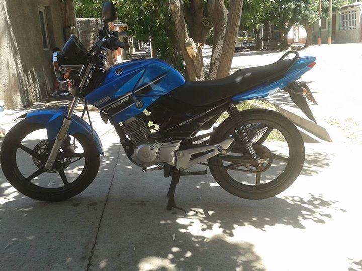 vendo o permuto por mayor yamaha ybr 125 modelo2014 y 15.000 pesos