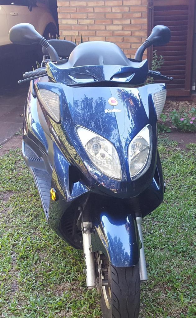 Vendo o permuto tomo moto en parte de pago