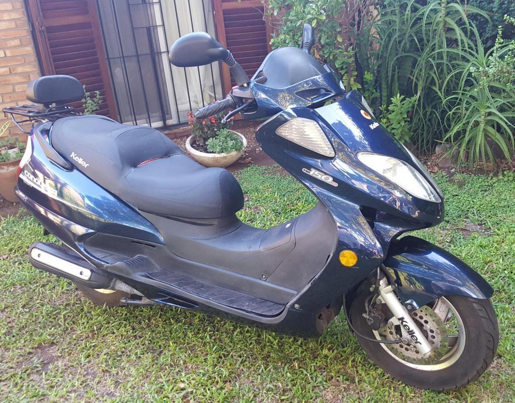 Vendo o permuto tomo moto en parte de pago