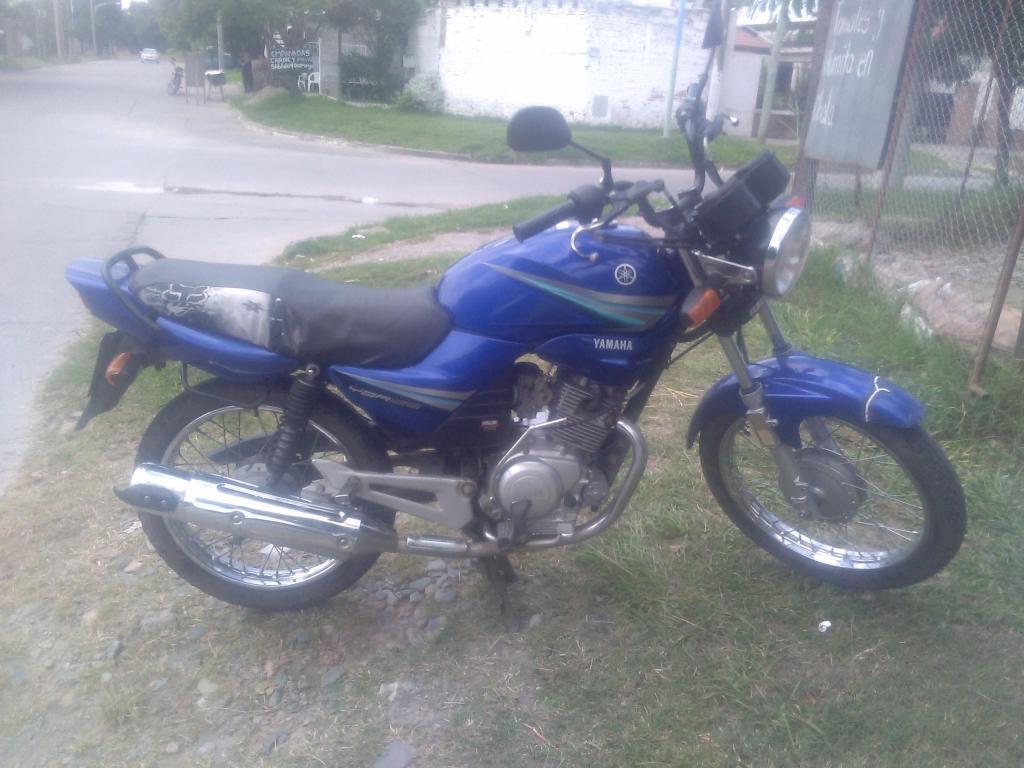 Vendo Moto Yamaha 125 Modelo 2014