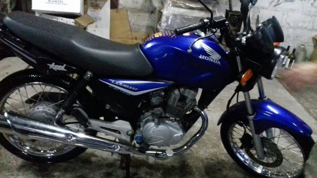 Vendo Una Cg Mdelo 2014