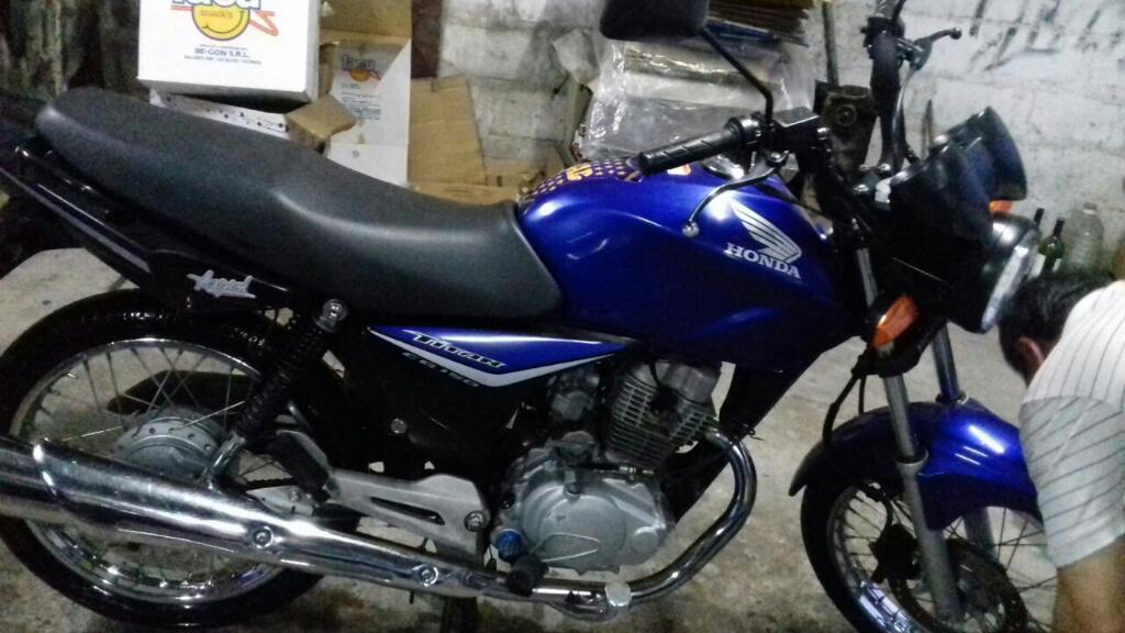 Vendo Una Cg Mdelo 2014