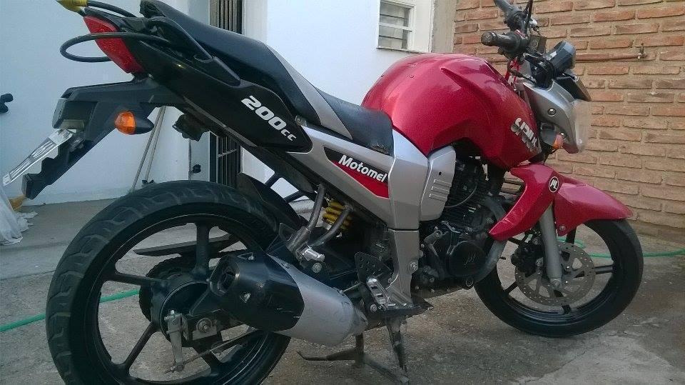 VENDO MOTO SIRIUS 200 CC 2013