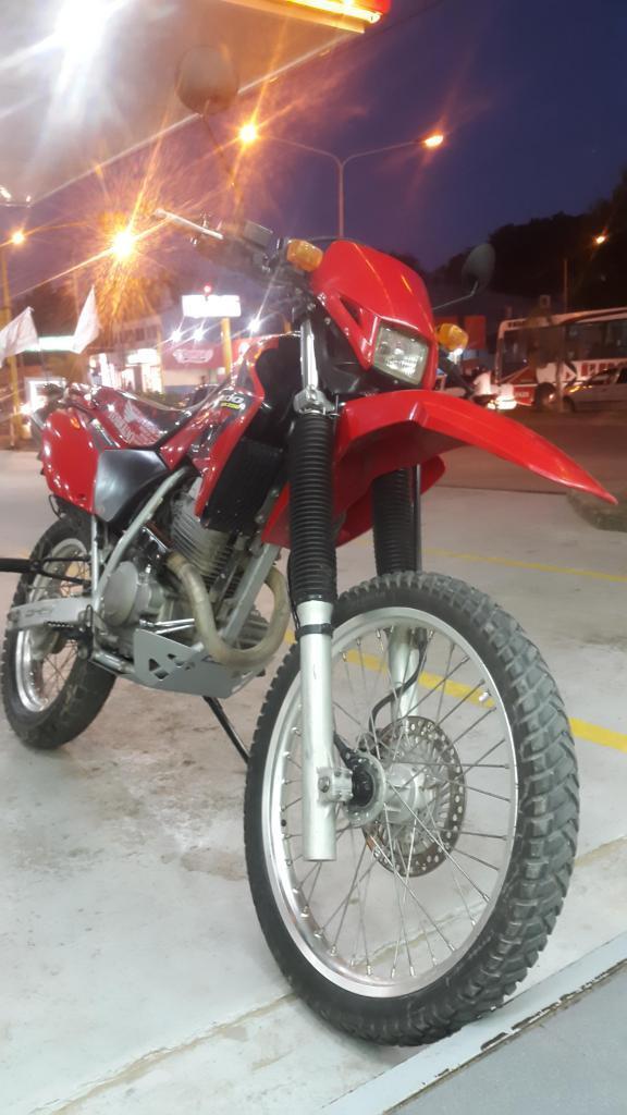 xr Tornado 250 modelo 2010 impecable