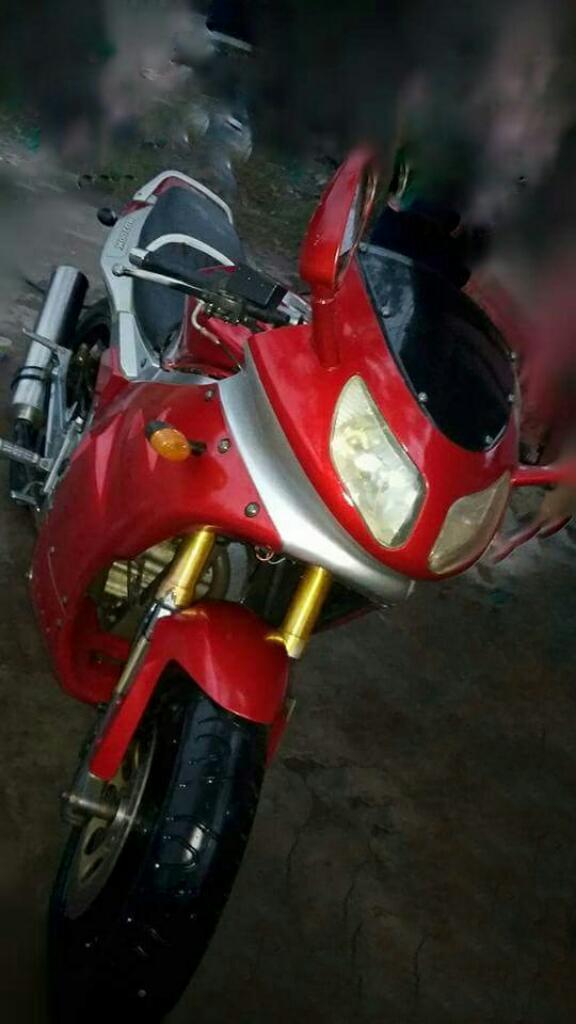 Vendo Mondial 200 Mod.2013