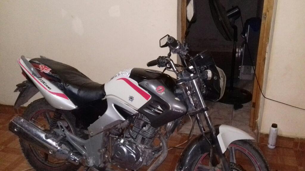 Vendo Seva en 14.000 Zanella Rx200