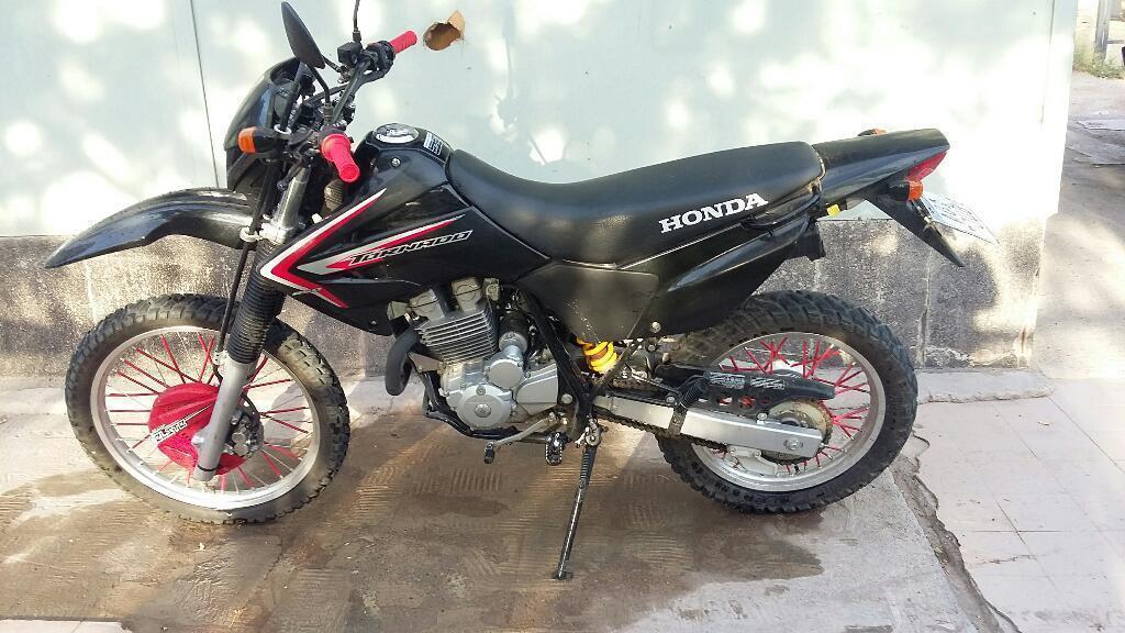 Moto Honda Tornado 250