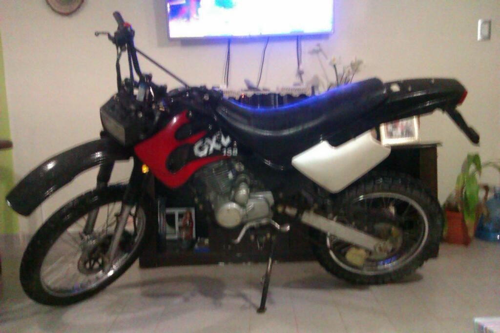 Vendo Moto Guerrero