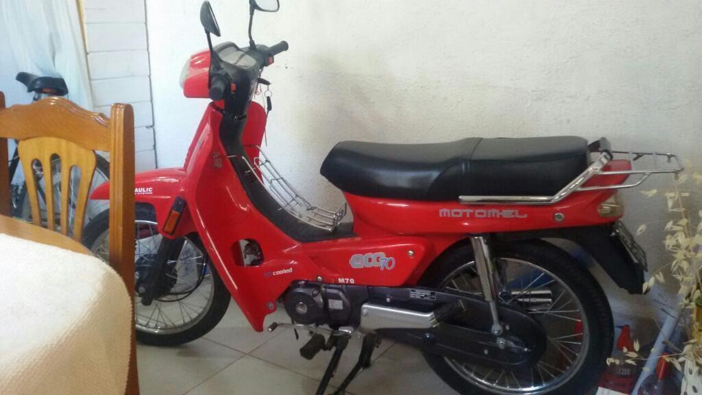 Vendo Moto. Excelente Estado!