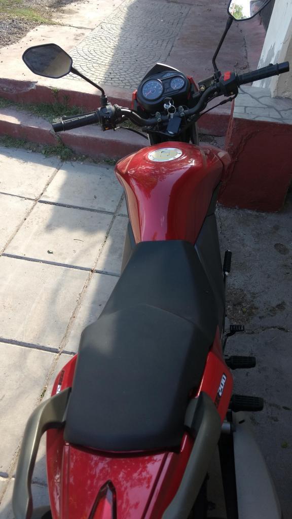 Vendo Urgente mi moto Zanella 200 RX1/2016