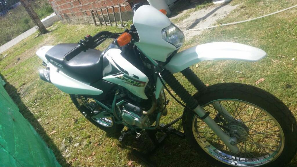 Solo Vendo Xr 2013 Título Tarjeta Y 08 T