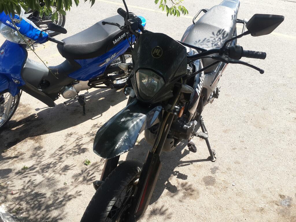 Motomel Motard 200 Modelo 2014