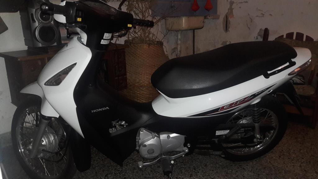 VENDO HONDA BIZ 125CC IMPECABLE!!