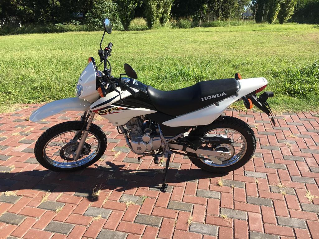 Moto Honda XR125. 100km reales! En