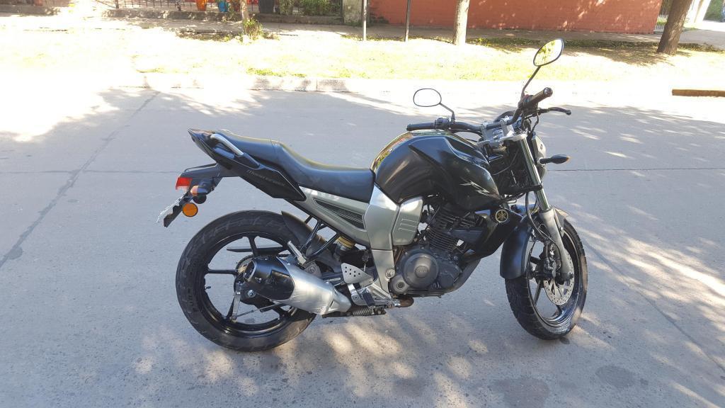 VENDO MOTO YAMAHA FZ16