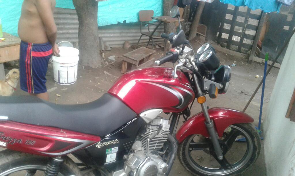 Vendo Moto a 7.500$ por Urgencia