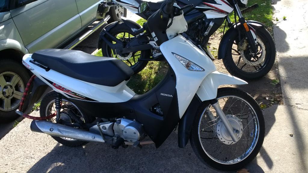 Vendo Honda Biz 125 2015 14500km27000$