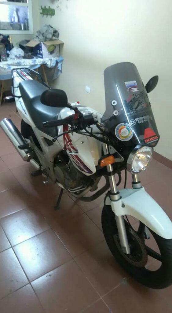 Vendo Honda Twister 2012