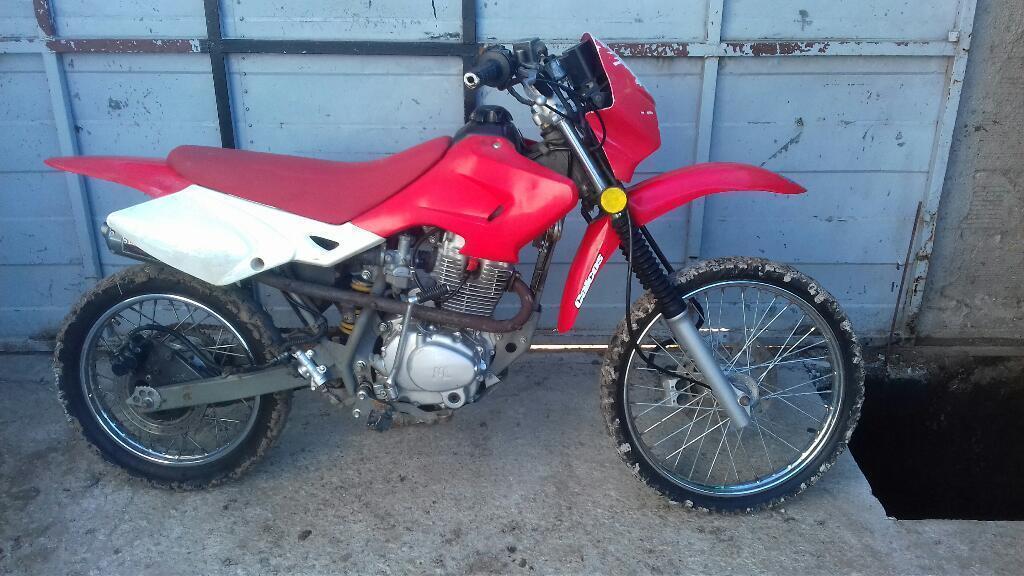 Vendo O Permuto por Moto