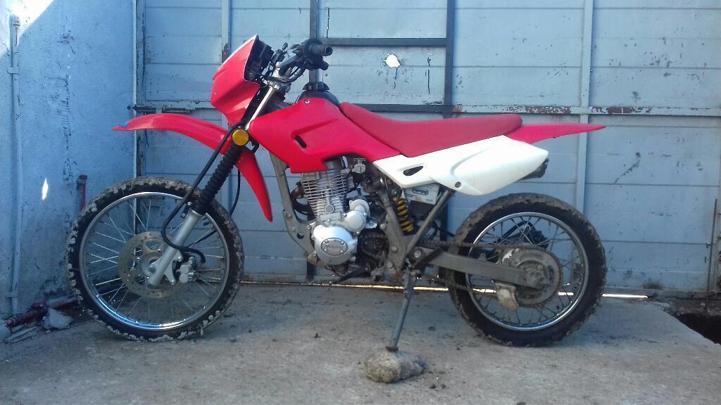 Vendo O Permuto por Moto