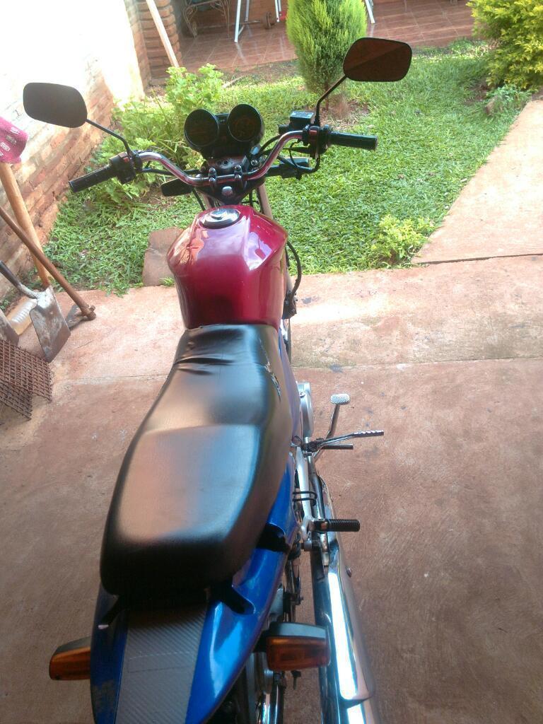Vendo Moto 2014 Unico Dueño