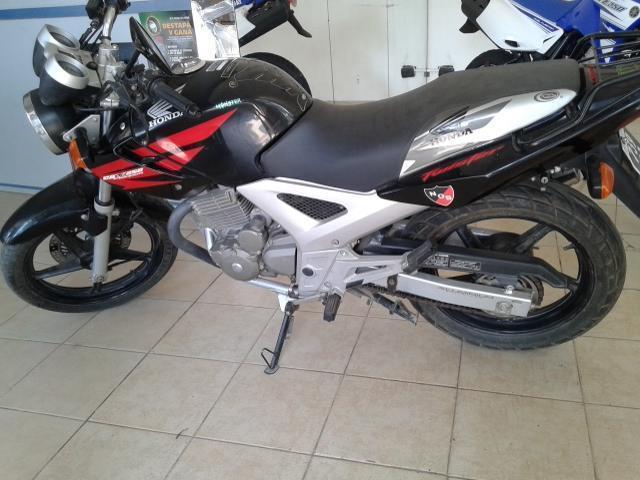 INCREIBLE HONDA TWISTER CBX 250